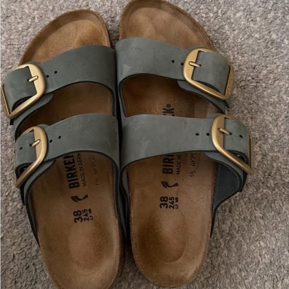Birkenstock Arizona big buckle sandals